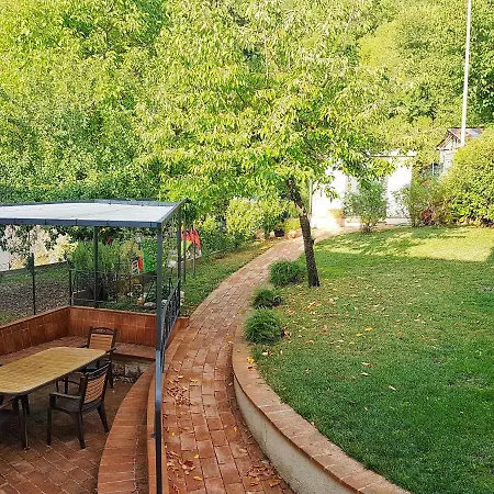 度假居 Casa Vacanze Le Cascate *